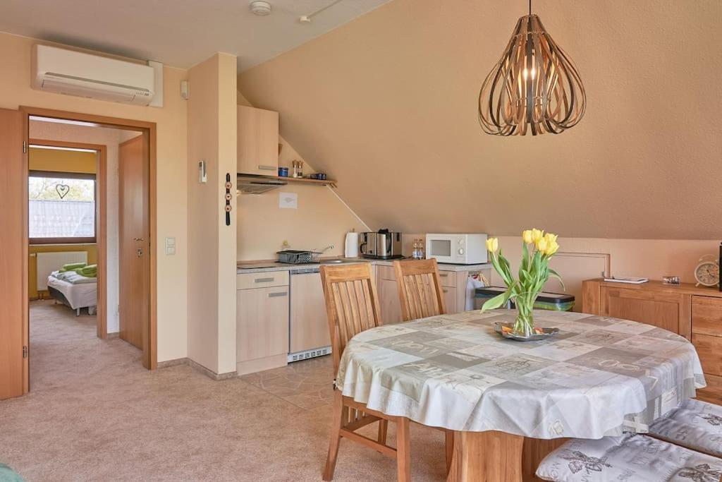 Ferienwohnung Am Stadtrand Von Berlin Neu Buch Exteriör bild